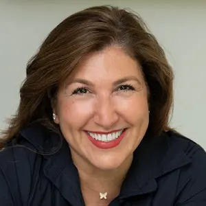 Mandana Tavakoli | ماندانا توکلی Mandana Tavakoli