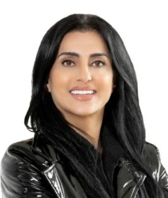 Ana Momtazian